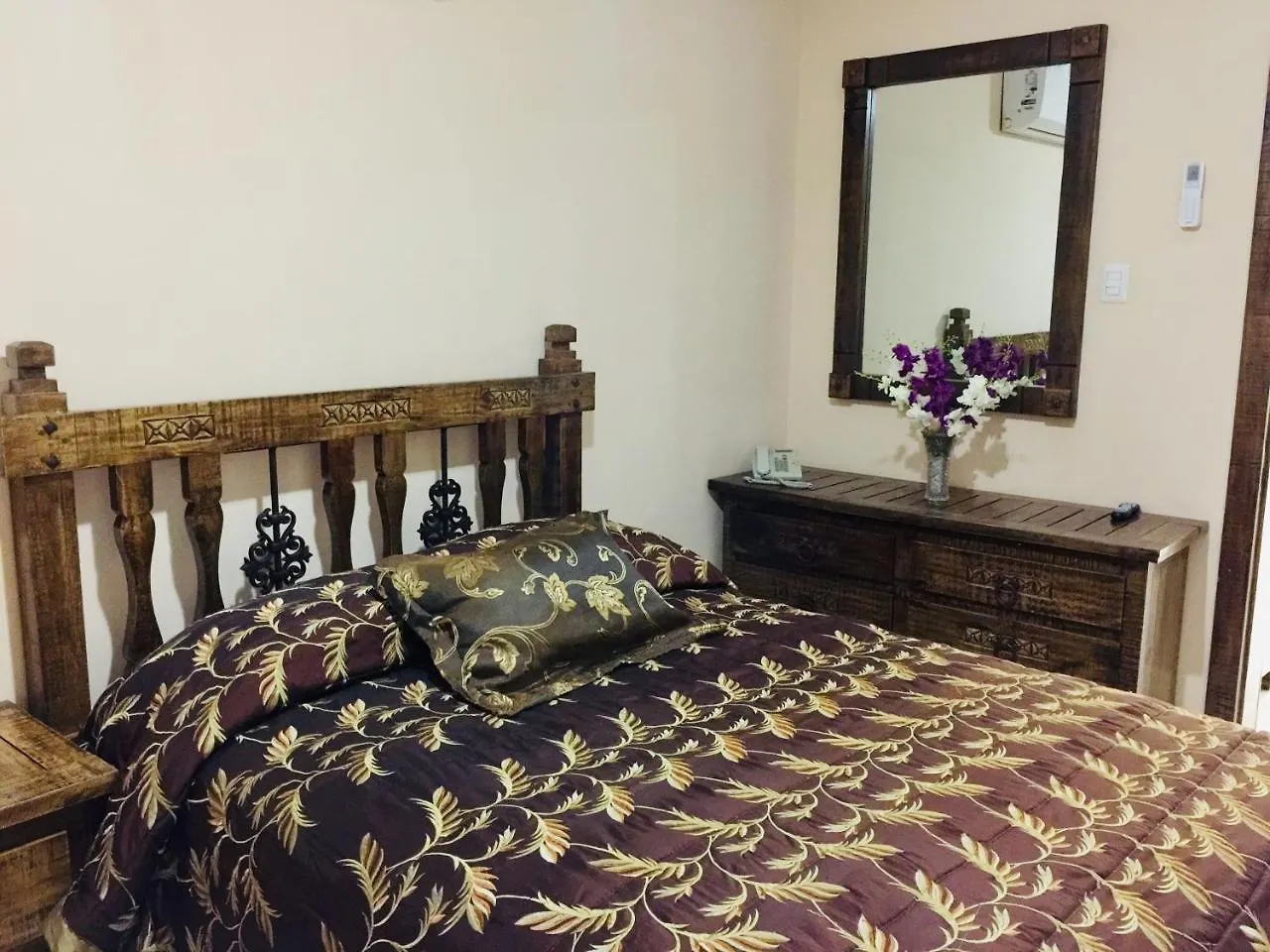 Hotel Don Perez Bani